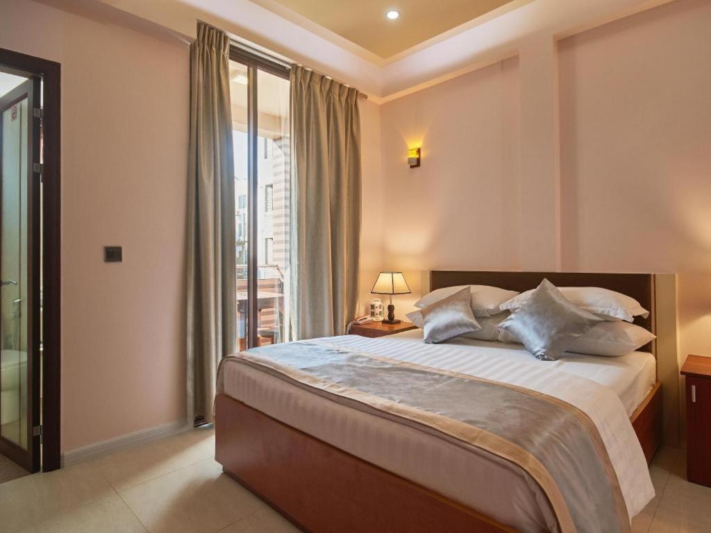 Lonuveli Hotell Hulhumalé Eksteriør bilde