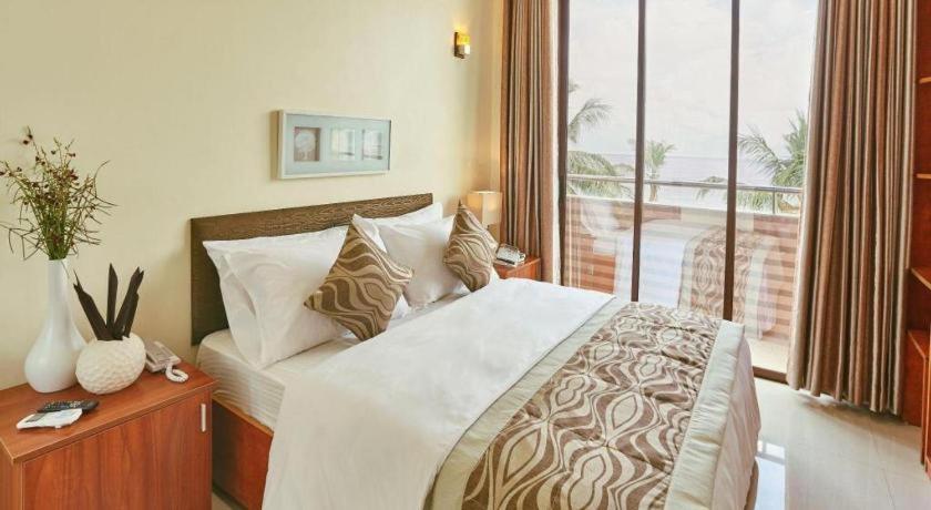 Lonuveli Hotell Hulhumalé Eksteriør bilde